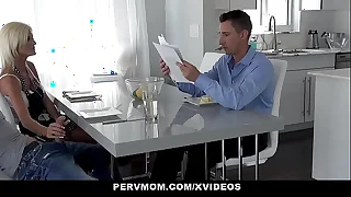 PervMom - Mature Milf &lpar;Olivia Blu&rpar; Rubs Stepsons Cock